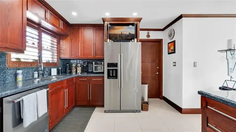 10435 SW 92nd Street Miami FL 33176