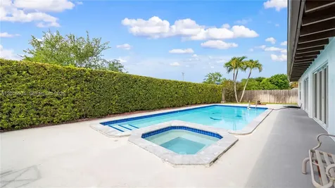 10435 SW 92nd Street Miami FL 33176