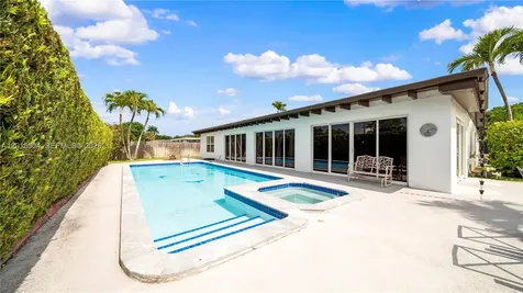 10435 SW 92nd Street Miami FL 33176