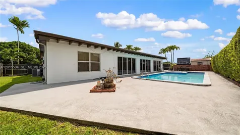 10435 SW 92nd Street Miami FL 33176
