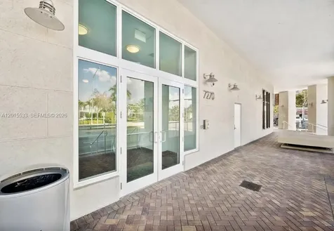 7270 SW 88th Street Miami FL 33156