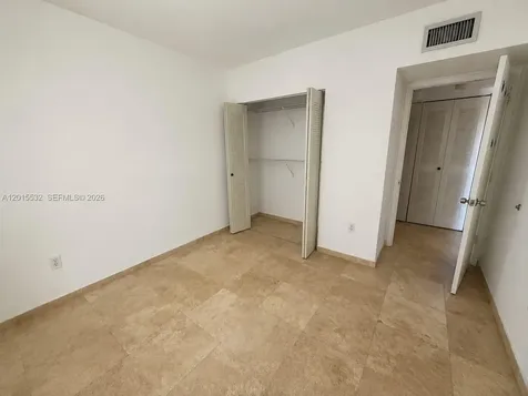 10253 NW 9th St Circle Miami FL 33172