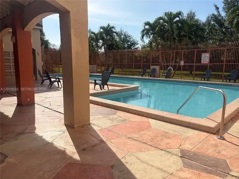 10253 NW 9th St Circle Miami FL 33172