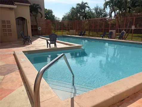 10253 NW 9th St Circle Miami FL 33172