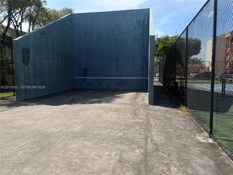 10253 NW 9th St Circle Miami FL 33172