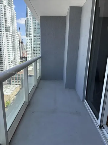 Miami FL 33132
