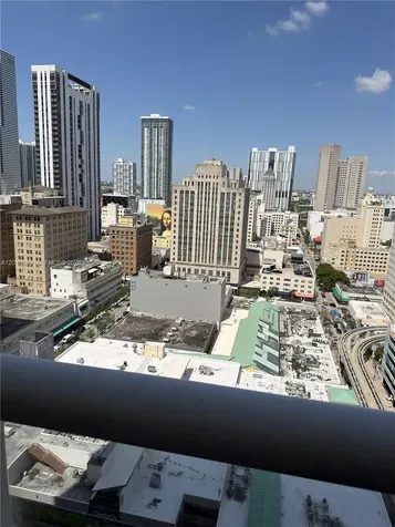 Miami FL 33132