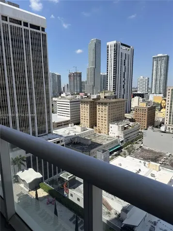 Miami FL 33132