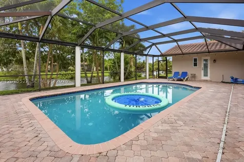 16530 Lake Tree Drive Weston FL 33326
