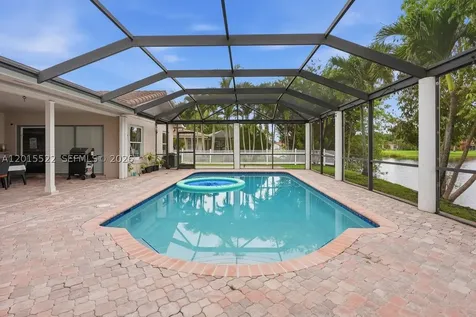 16530 Lake Tree Drive Weston FL 33326