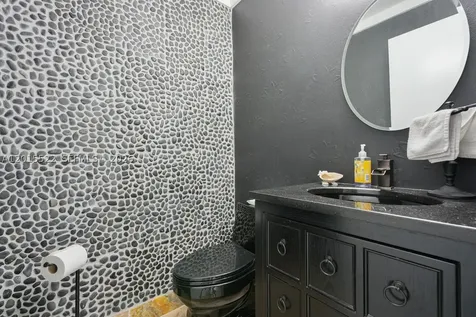 16530 Lake Tree Drive Weston FL 33326