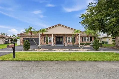 16530 Lake Tree Drive Weston FL 33326