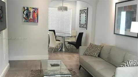 645 Lenox Avenue Miami Beach FL 33139