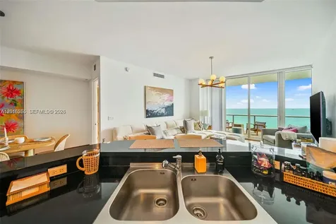 100 S Pointe Drive Miami Beach FL 33139