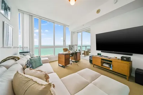 100 S Pointe Drive Miami Beach FL 33139