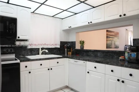 55 Ocean Lane Drive Key Biscayne FL 33149