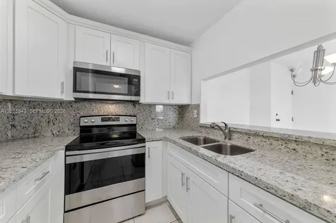 11715 SW 18th Street Miami FL 33175