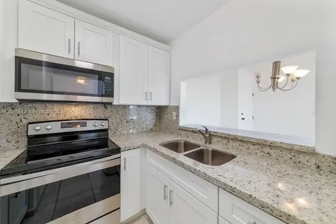 11715 SW 18th Street Miami FL 33175