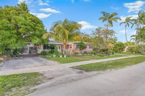 1041 NW 196th Terrace Miami Gardens FL 33169