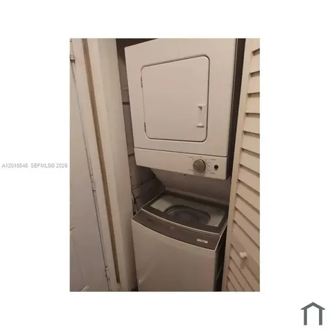 207 NE 141st Street Miami FL 33161
