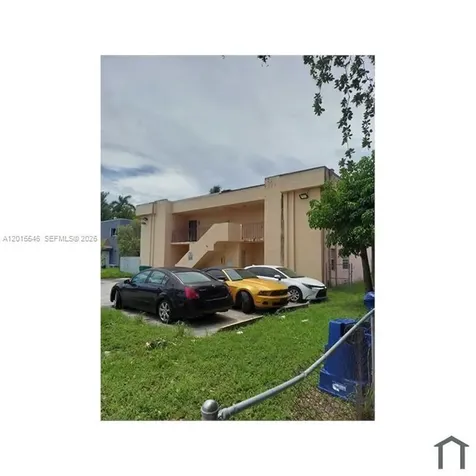 207 NE 141st Street Miami FL 33161