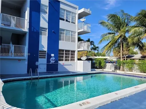 2175 NE 170th Street North Miami Beach FL 33162