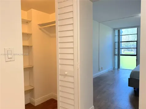 20400 W Country Club Drive Aventura FL 33180