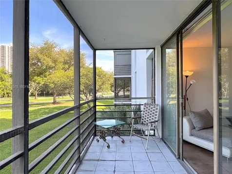 20400 W Country Club Drive Aventura FL 33180