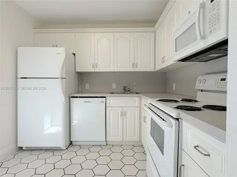 20400 W Country Club Drive Aventura FL 33180
