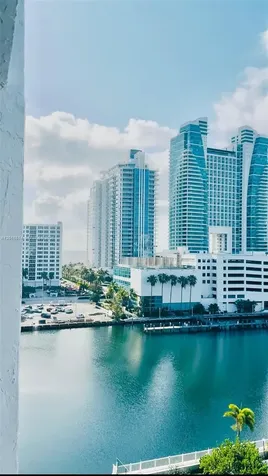 600 Parkview Drive Hallandale Beach FL 33009