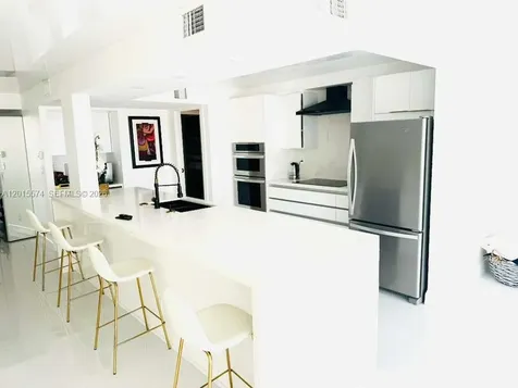 600 Parkview Drive Hallandale Beach FL 33009