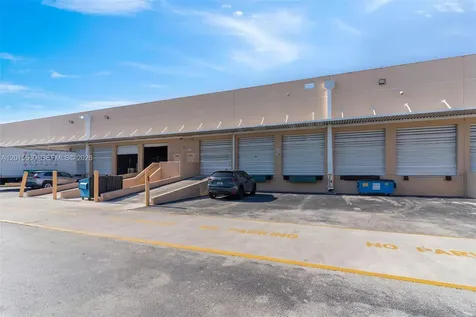 8216 NW 30th Terrace Doral FL 33122