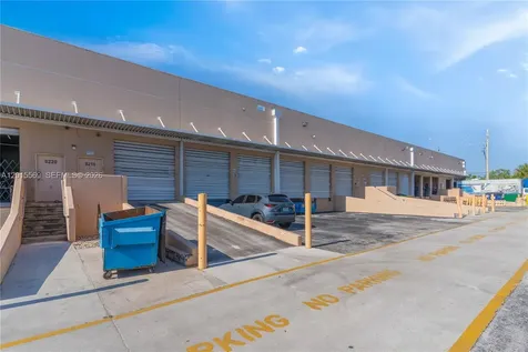 8216 NW 30th Terrace Doral FL 33122