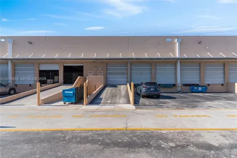 8216 NW 30th Terrace Doral FL 33122