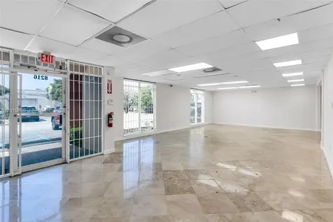 8216 NW 30th Terrace Doral FL 33122