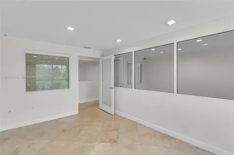 8216 NW 30th Terrace Doral FL 33122