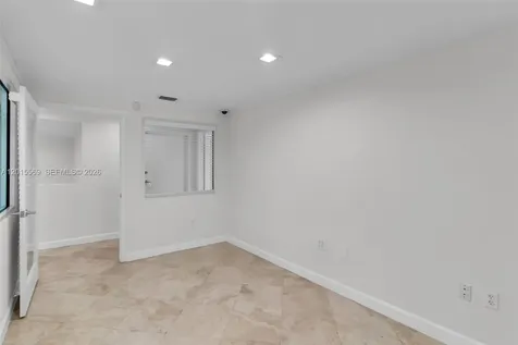 8216 NW 30th Terrace Doral FL 33122