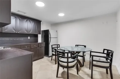 8216 NW 30th Terrace Doral FL 33122