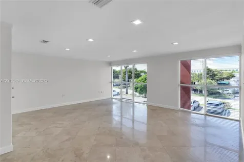 8216 NW 30th Terrace Doral FL 33122