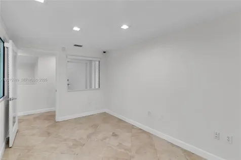 8216 NW 30th Terrace Doral FL 33122