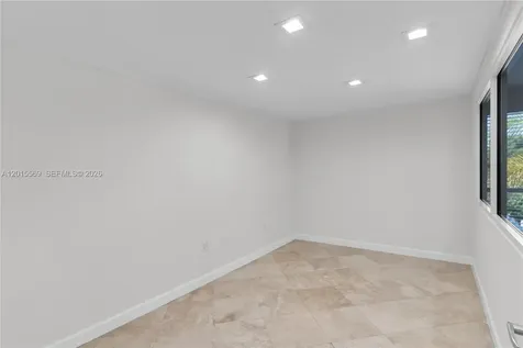8216 NW 30th Terrace Doral FL 33122