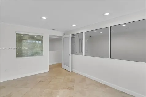 8216 NW 30th Terrace Doral FL 33122
