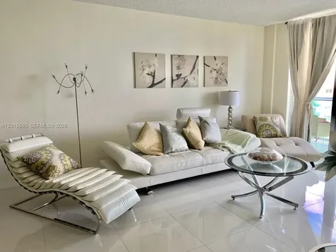 3901 S Ocean Drive Hollywood FL 33019