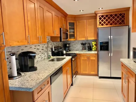 3901 S Ocean Drive Hollywood FL 33019