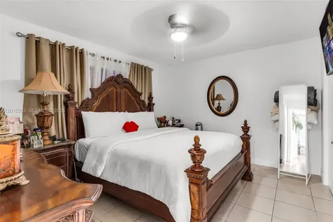 3270 SW 7th Street Miami FL 33135