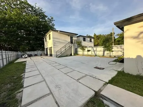 10091 Kumquat Street Miami FL 33157