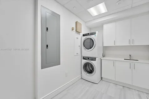 17901 Collins Avenue Sunny Isles Beach FL 33160