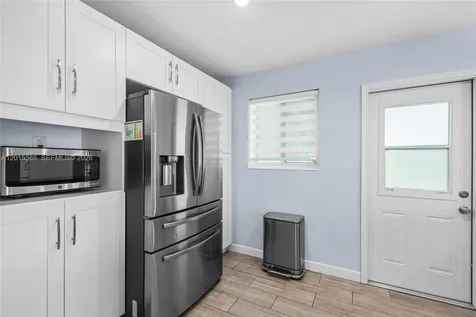 309 NW 43rd Avenue Plantation FL 33317