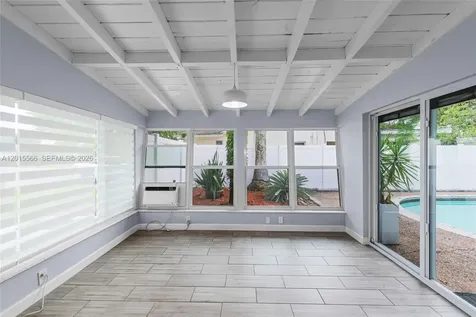 309 NW 43rd Avenue Plantation FL 33317