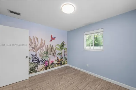 309 NW 43rd Avenue Plantation FL 33317